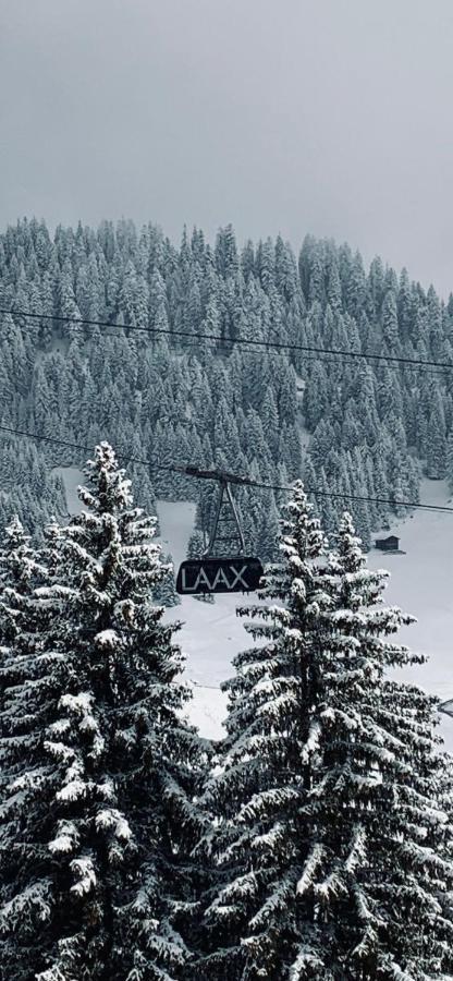 Apartment Near Laax Lake ภายนอก รูปภาพ